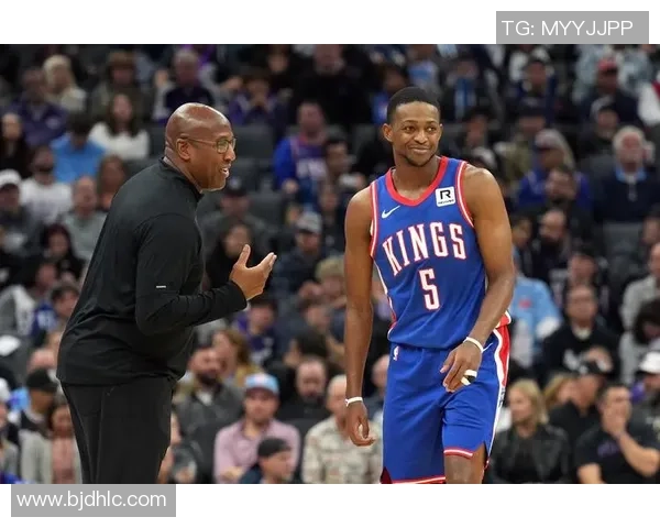 2018年火箭队与国王队精彩对决全场录像回顾与精彩瞬间分析