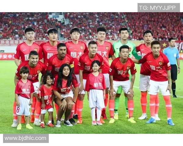 恒大与国安精彩对决免费直播全程回顾与分析 恒大与国安精彩对决免费直播全程回顾与分析